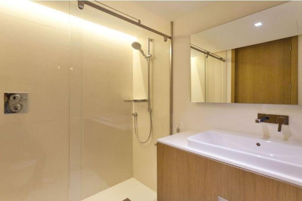 Appartement Lujoso Apto Con Piscina Infinita